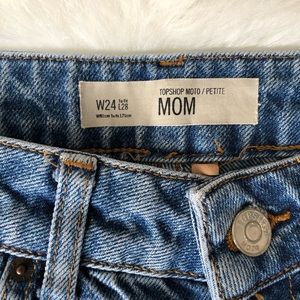 TOPSHOP Moto petite Mom Jean - 24/28